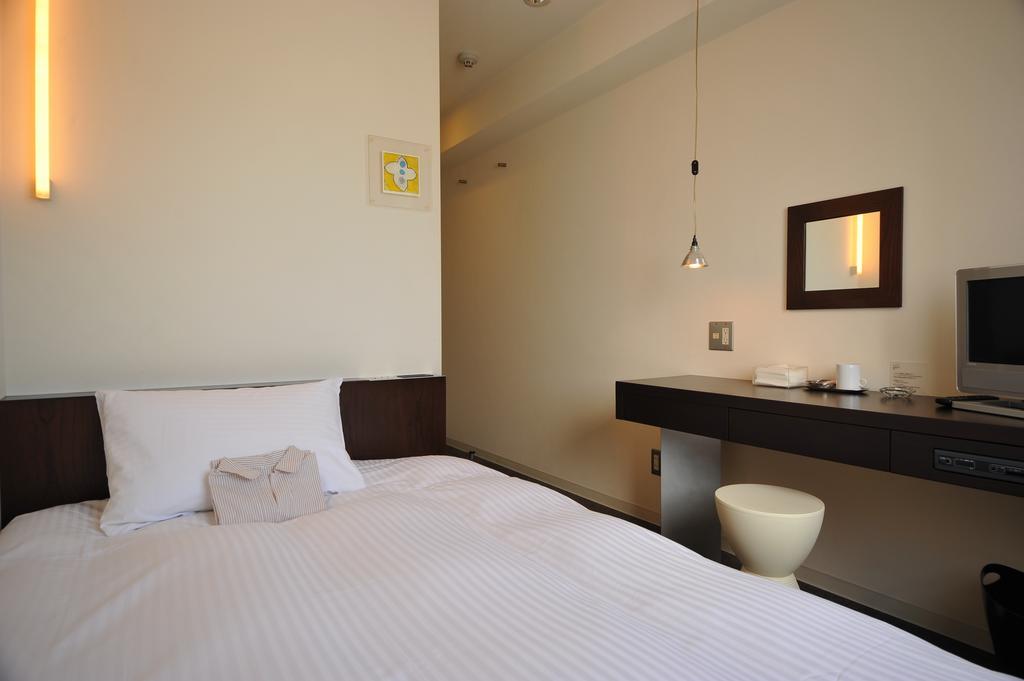 7 Days Hotel Plus Kōchi Habitación foto